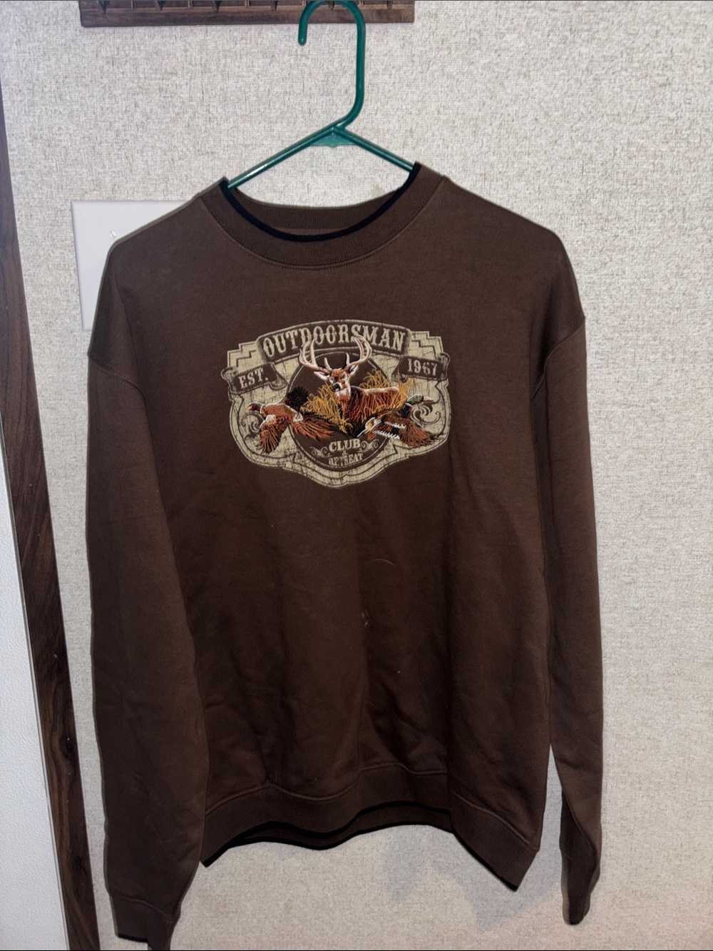 Cracker Barrel Brown Turtleneck Sweater with Outdoorsman Graphic